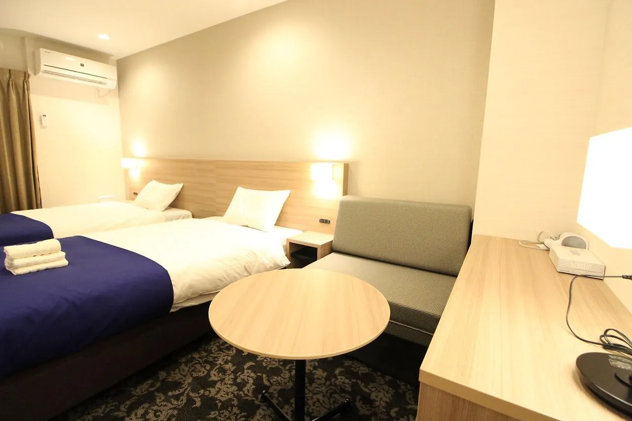 M-1 Tokyo Shimomaruko Apartment 0*,